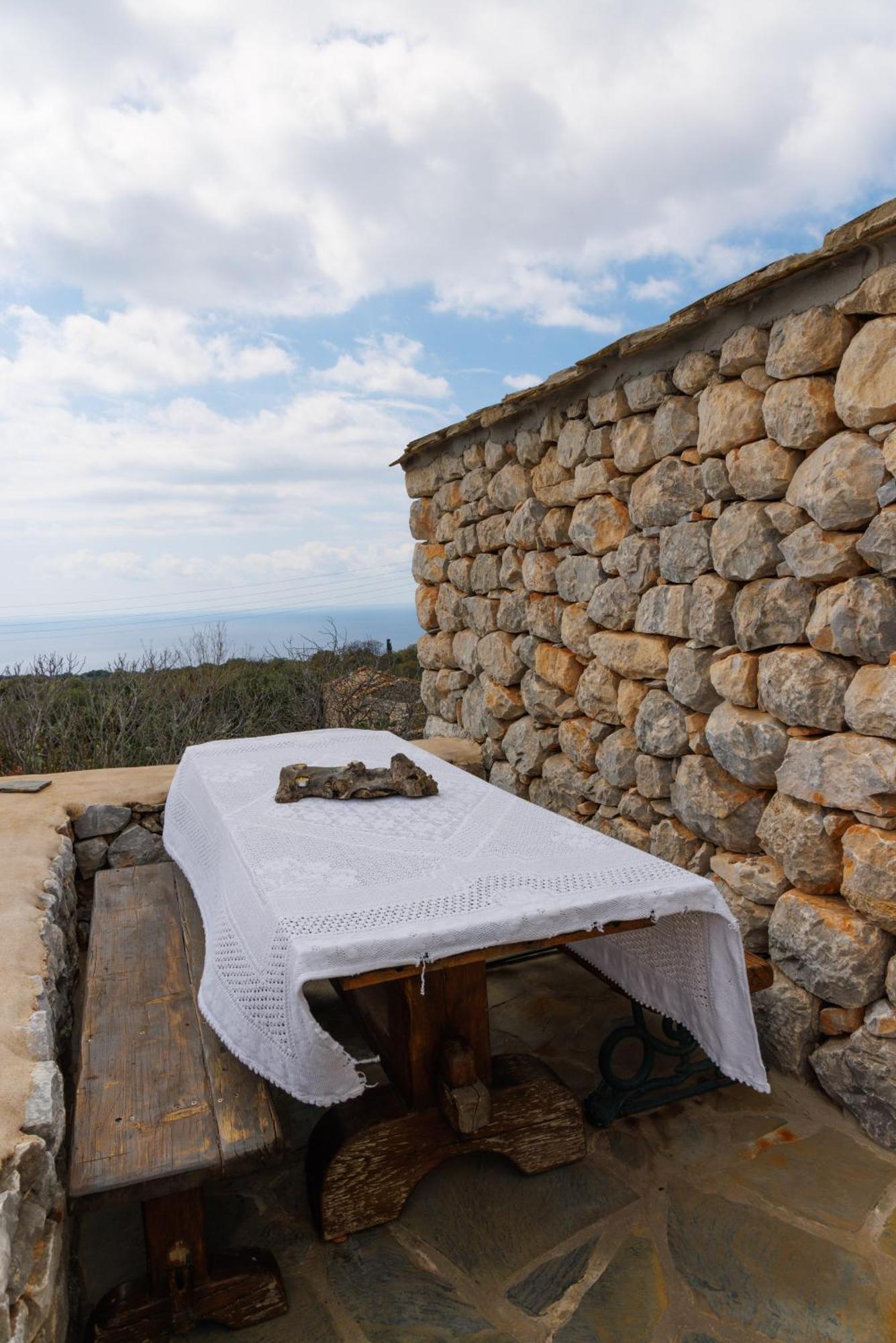Lithos Stone Suites Areopoli Bilik gambar